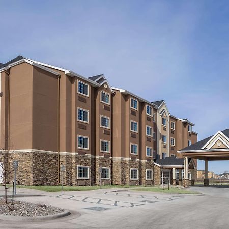 Microtel Inn & Suites By Wyndham Moorhead Fargo Area Exteriör bild