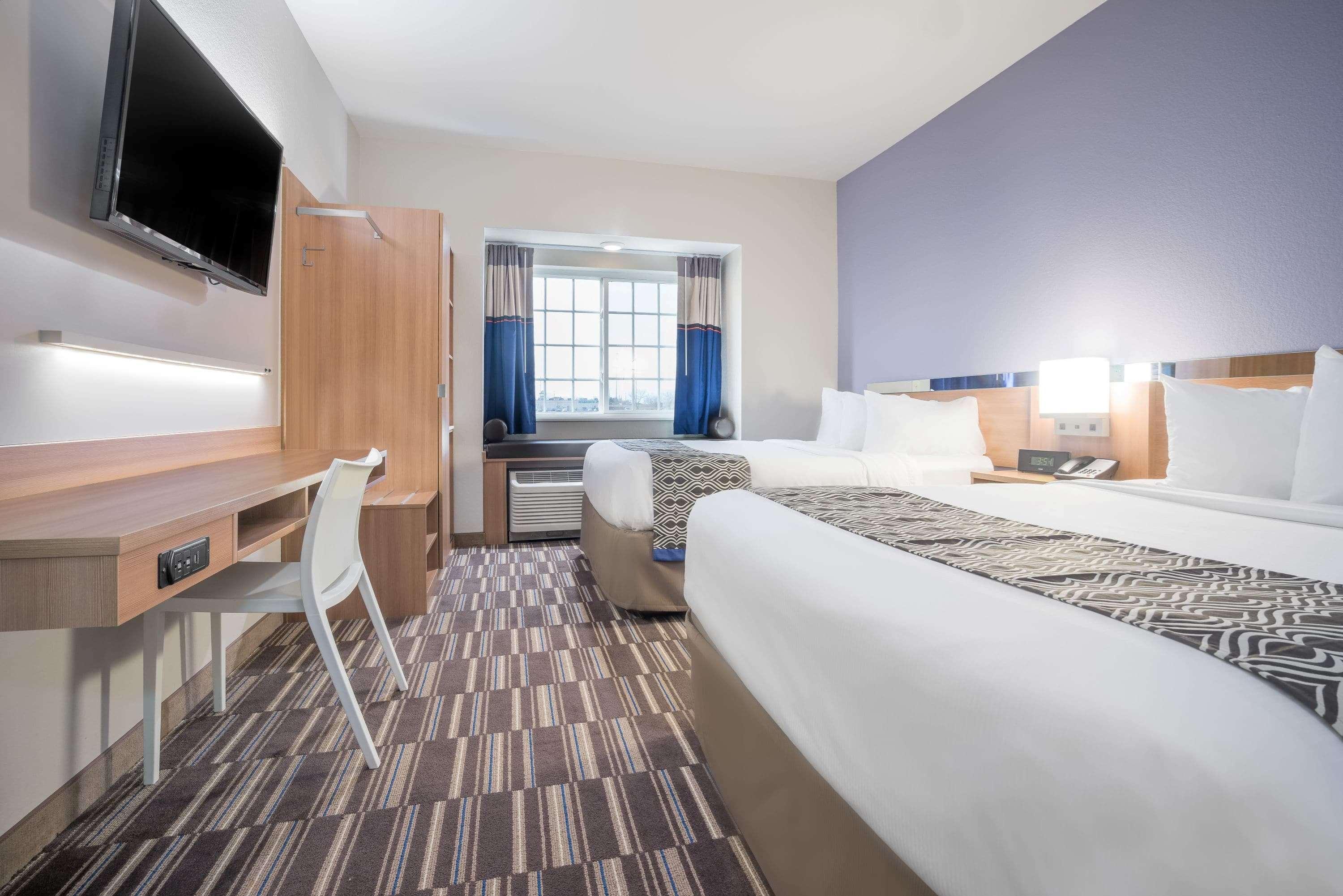 Microtel Inn & Suites By Wyndham Moorhead Fargo Area Exteriör bild